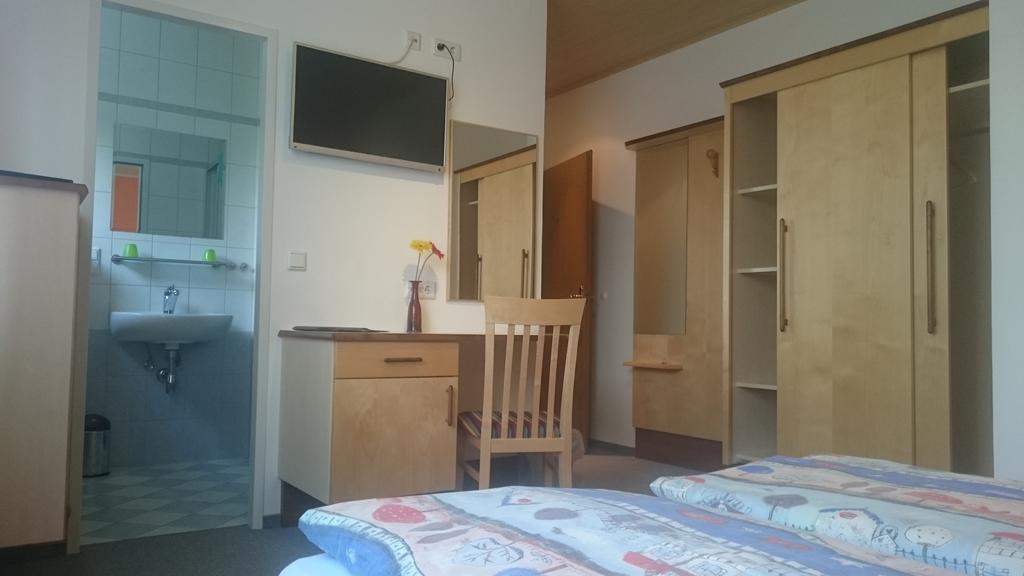 Gaestehaus Karassowitsch Rust Ruang foto