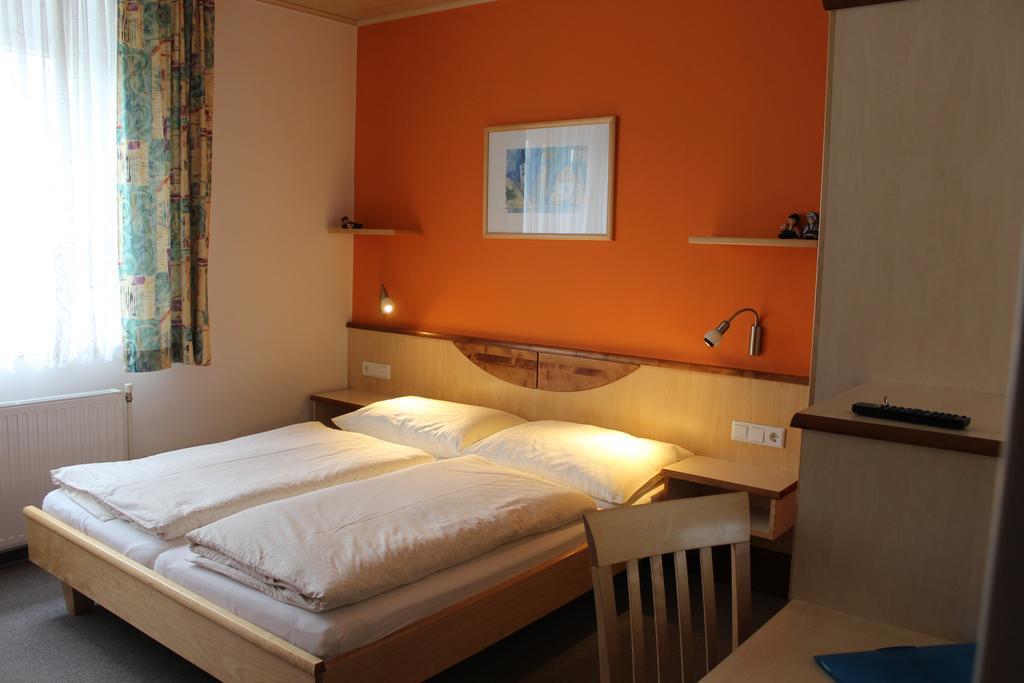 Gaestehaus Karassowitsch Rust Bagian luar foto