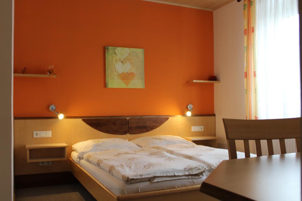 Gaestehaus Karassowitsch Rust Ruang foto